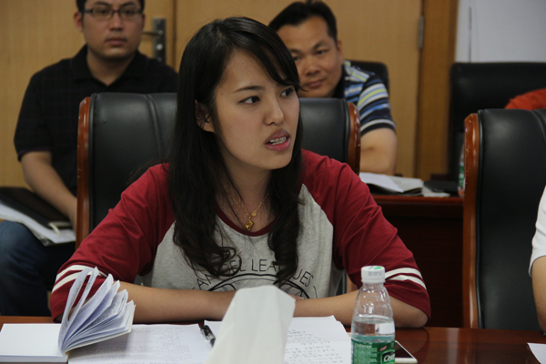 1429759533363274.jpg 记者.jpg