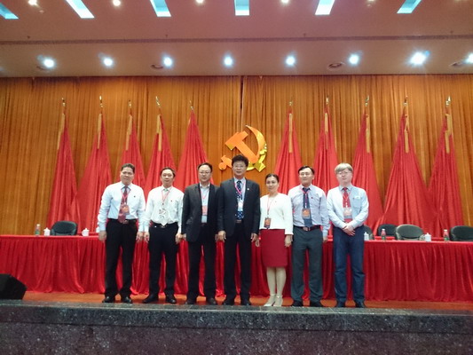 新当选的中共
纪委委员_缩小大小.JPG