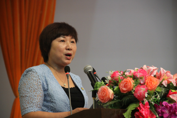 1430908645933402.jpg 林英姿副校长作重要讲话.JPG